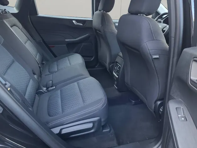 FORD Kuga 2.5 Hybrid Cool & Connect 4x4