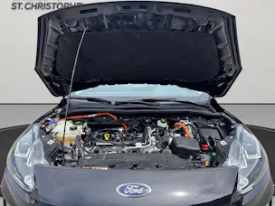 FORD Kuga 2.5 Hybrid Cool & Connect 4x4