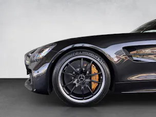 MERCEDES-BENZ AMG GT R Coupé
