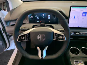 MG 4 64 kWh Premium