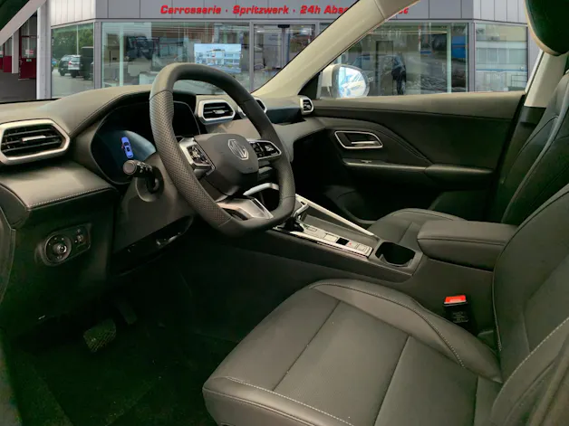 MG ZS 1.5 Hybrid+ Luxury