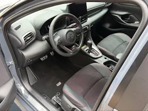 Toyota Yaris 1.5 VVT-i HSD GR Sport
