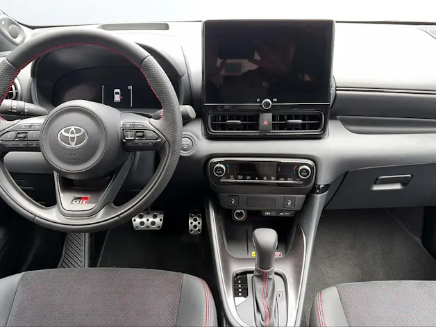 Toyota Yaris 1.5 VVT-i HSD GR Sport
