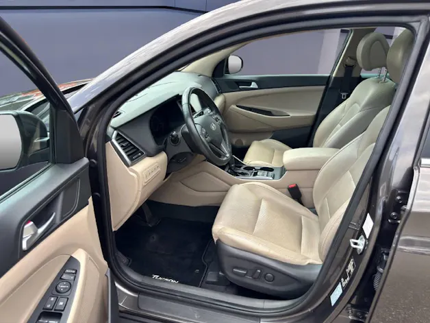 Hyundai TUCSON 2.0 CRDi Vertex 4WD
