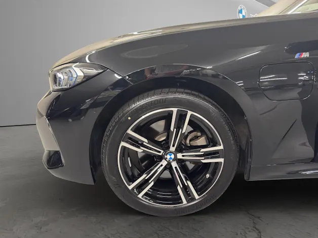 BMW 330e xDrive SAG Touring
