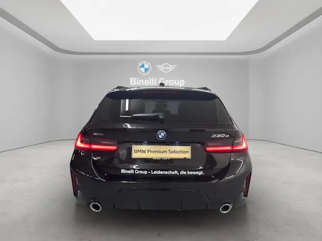 BMW 330e xDrive SAG Touring