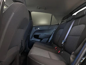 https://vehicle.imgix.net/4436099/2ef348b4-fb58-4429-a1e2-33d8a6139c84.jpg