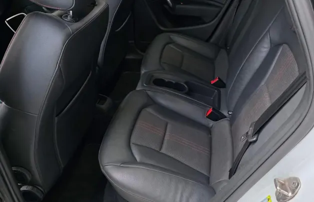 AUDI S1 Sportback 2.0 TFSI quattro