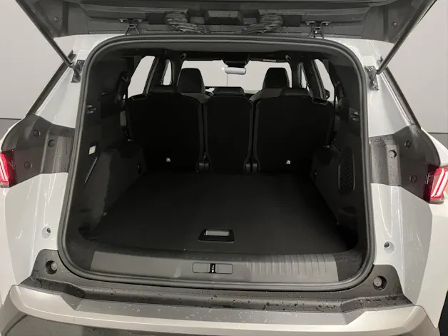 PEUGEOT 5008 1.2 Hybrid Business