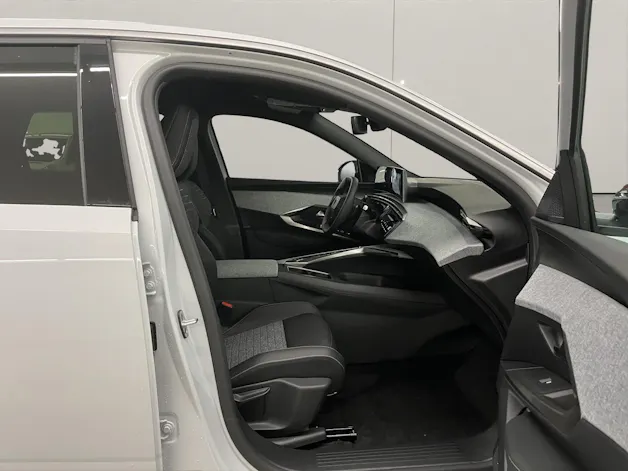 PEUGEOT 5008 1.2 Hybrid Business