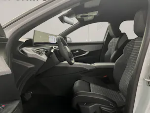 PEUGEOT 5008 1.2 Hybrid Business