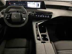 PEUGEOT 5008 1.2 Hybrid Business