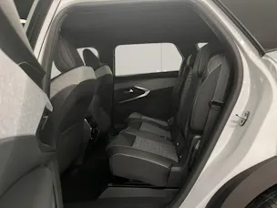 PEUGEOT 5008 1.2 Hybrid Business