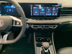 MG HS 1.5 Hybrid Luxury