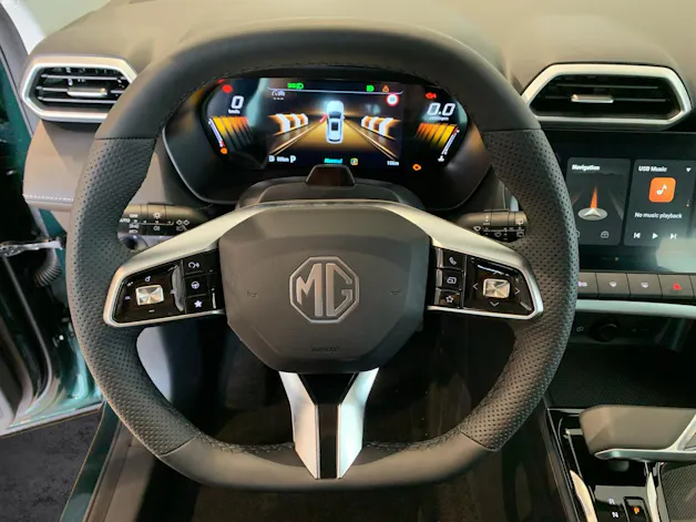 MG ZS 1.5 Hybrid+ Luxury