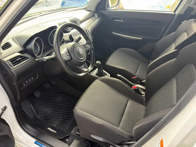 Suzuki Swift 1.2 Piz Sulai Top Hybrid