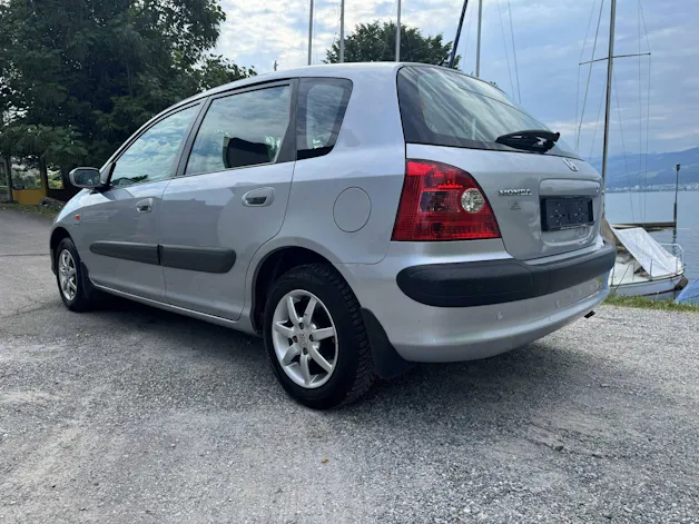 Honda Civic 5D 1.6 ES AT 001