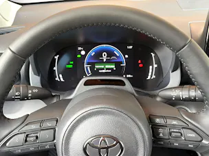 Toyota Yaris 1.5 VVT-i HSD Trend