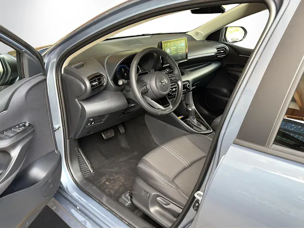 Toyota Yaris 1.5 VVT-i HSD Trend
