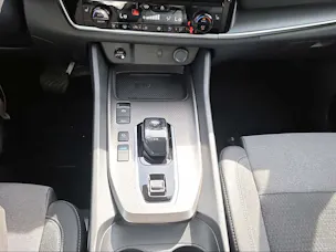 NISSAN Qashqai 1.5 VC-T N-Connecta