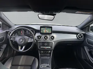 MERCEDES-BENZ CLA 200 Urban Shooting Brake (CH)
