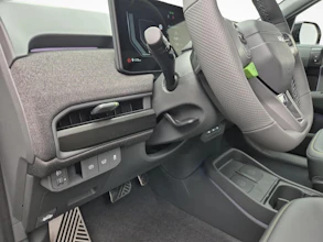 https://vehicle.imgix.net/4436198/746c4aac-9514-4044-af0b-50a709e4884f.jpg