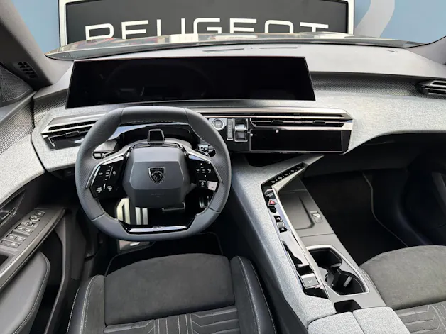 PEUGEOT 3008 1.2 Hybrid GT Exclusive