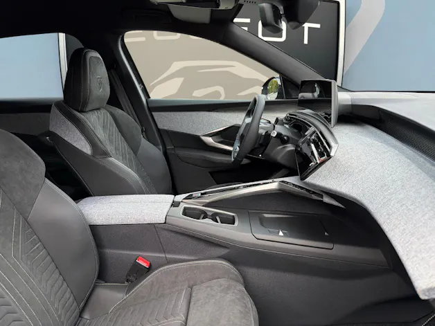 PEUGEOT 3008 1.2 Hybrid GT Exclusive