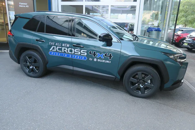 Suzuki Across 2.5 PHEV Compact Top 4x4