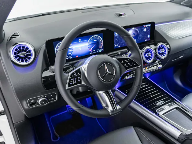 MERCEDES-BENZ GLA 200 Night Star