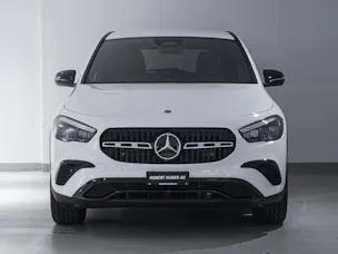 MERCEDES-BENZ GLA 200 Night Star