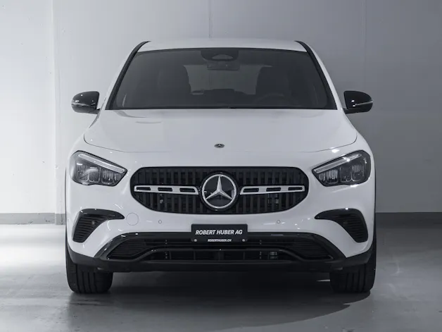 MERCEDES-BENZ GLA 200 Night Star