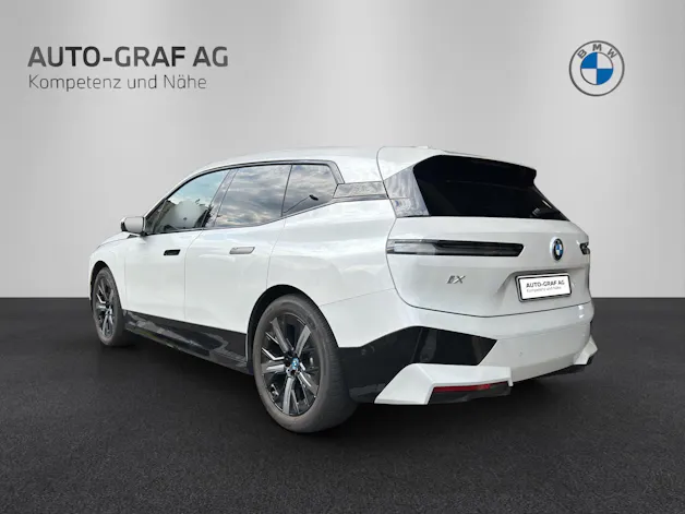 BMW iX xDrive40