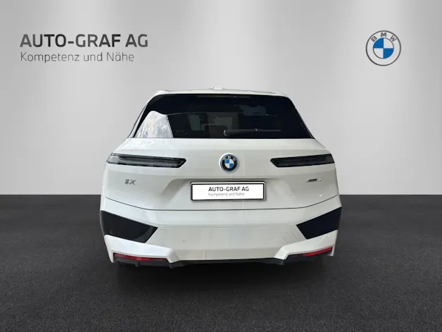 BMW iX xDrive40