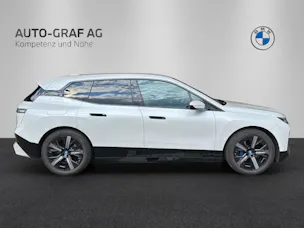 BMW iX xDrive40