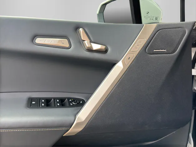 BMW iX xDrive40