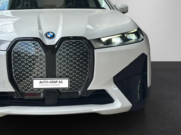 BMW iX xDrive40