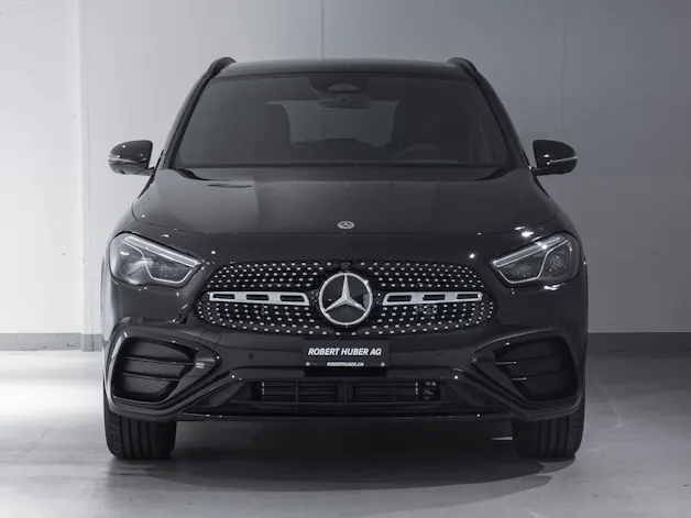 MERCEDES-BENZ GLA 250 e "EQ Star"