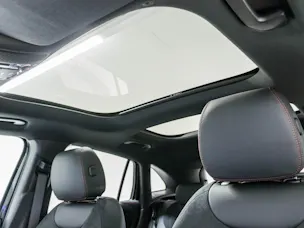 MERCEDES-BENZ GLA 250 e "EQ Star"