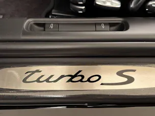 PORSCHE 911 Turbo S Cabriolet