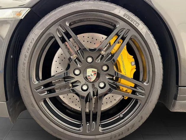 PORSCHE 911 Turbo S Cabriolet