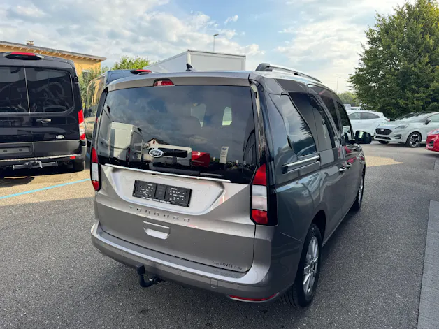 FORD TOURNEO Connect 1.5 EcoBoost 114 Titanium