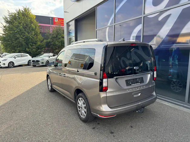 FORD TOURNEO Connect 1.5 EcoBoost 114 Titanium