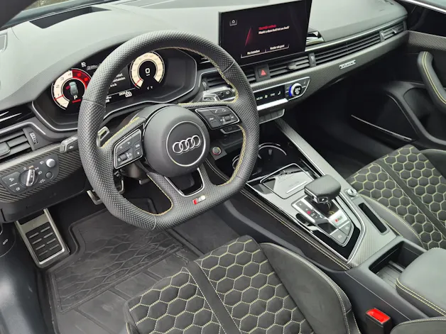 AUDI RS4 Avant 25 year edition quattro tiptronic