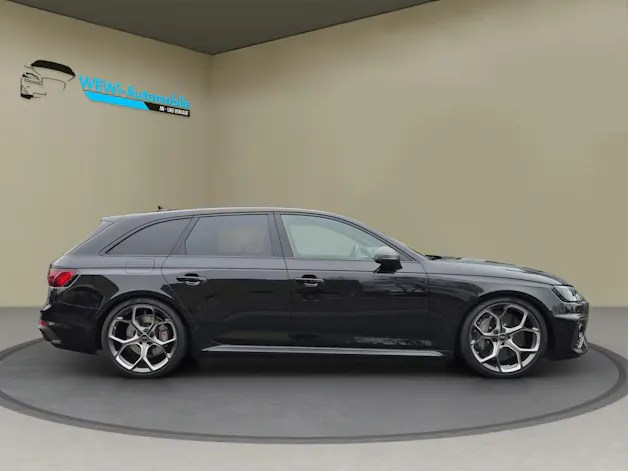 AUDI RS4 Avant 25 year edition quattro tiptronic
