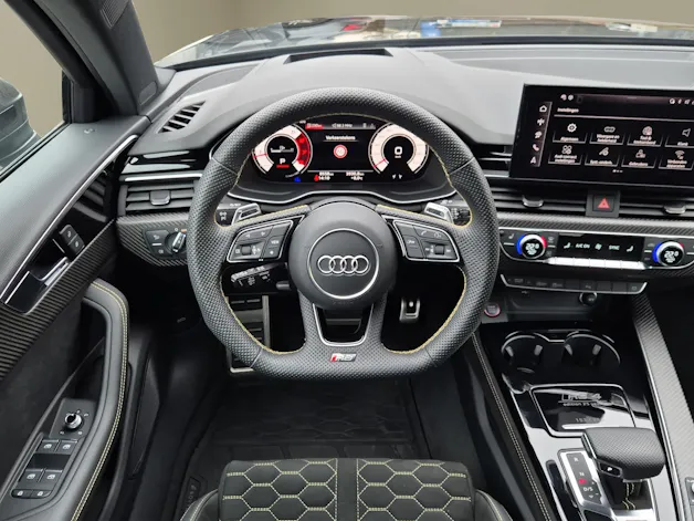 AUDI RS4 Avant 25 year edition quattro tiptronic