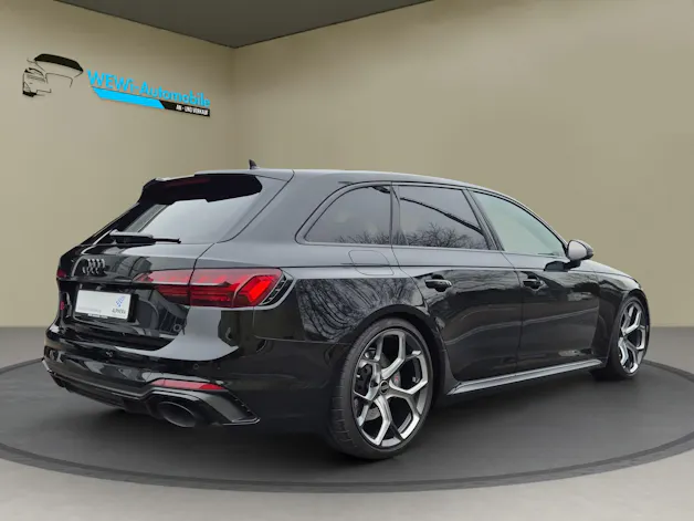 AUDI RS4 Avant 25 year edition quattro tiptronic