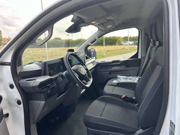 FORD Transit Custom Van 320 L1 2.5 Duratec 233 Trend PHEV