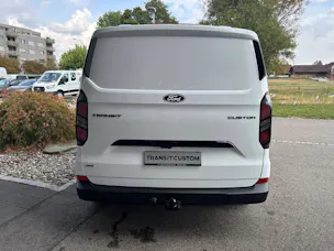 FORD Transit Custom Van 320 L1 2.5 Duratec 233 Trend PHEV