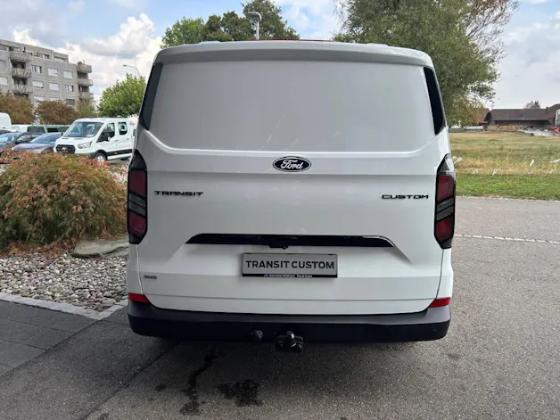 FORD Transit Custom Van 320 L1 2.5 Duratec 233 Trend PHEV